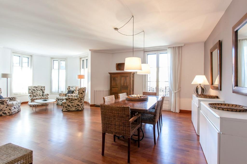 Serennia Apartamentos Ramblas - Placa Catalunya Barcelona Pokoj fotografie