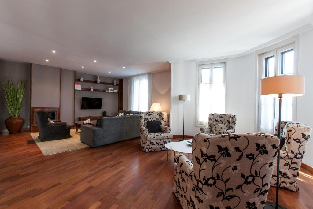 Serennia Apartamentos Ramblas - Placa Catalunya Barcelona Pokoj fotografie