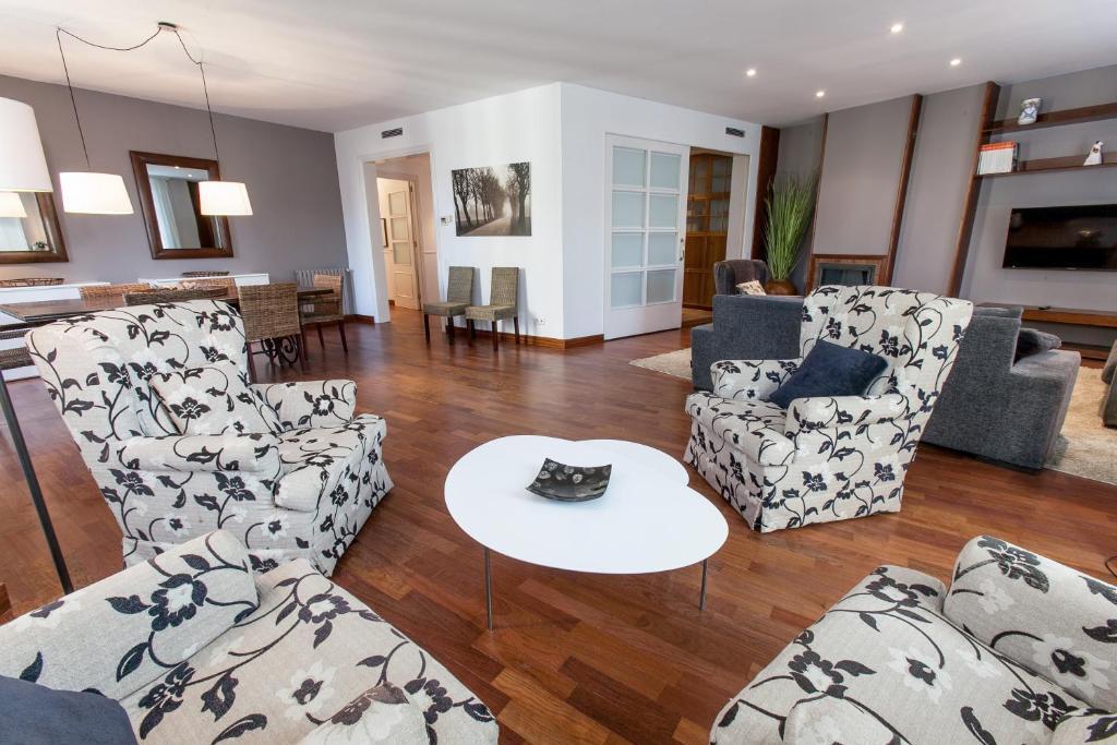 Serennia Apartamentos Ramblas - Placa Catalunya Barcelona Pokoj fotografie