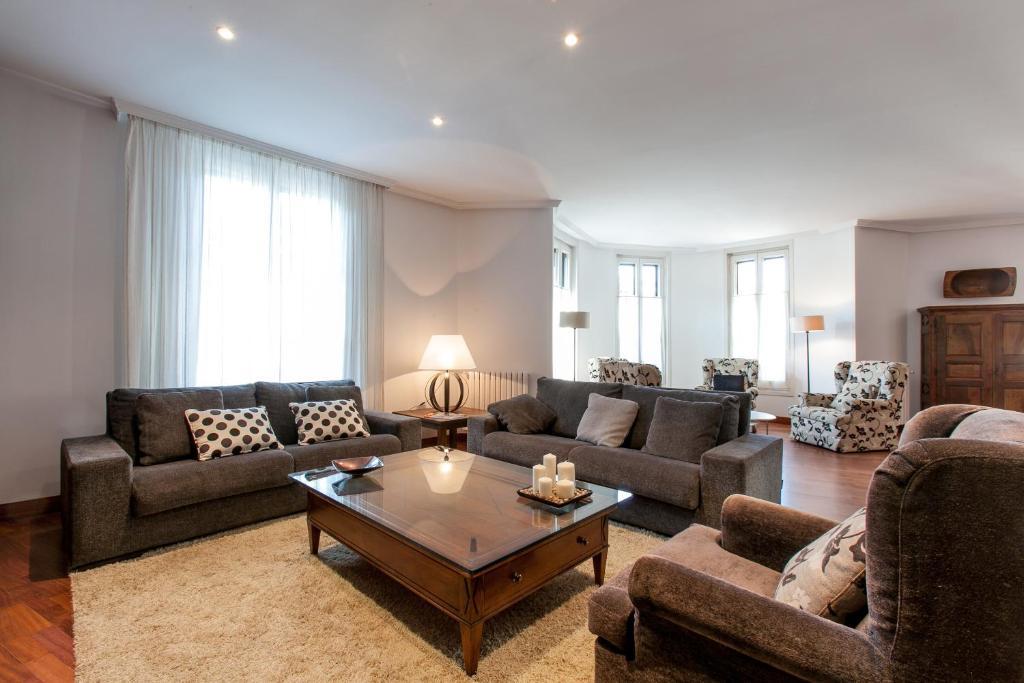 Serennia Apartamentos Ramblas - Placa Catalunya Barcelona Pokoj fotografie
