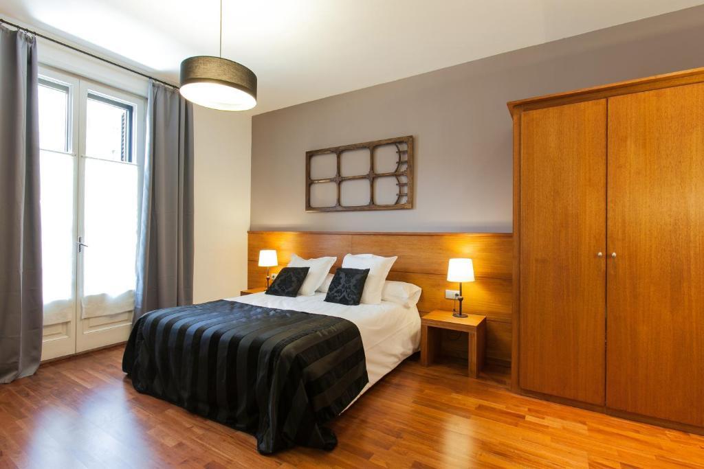 Serennia Apartamentos Ramblas - Placa Catalunya Barcelona Pokoj fotografie