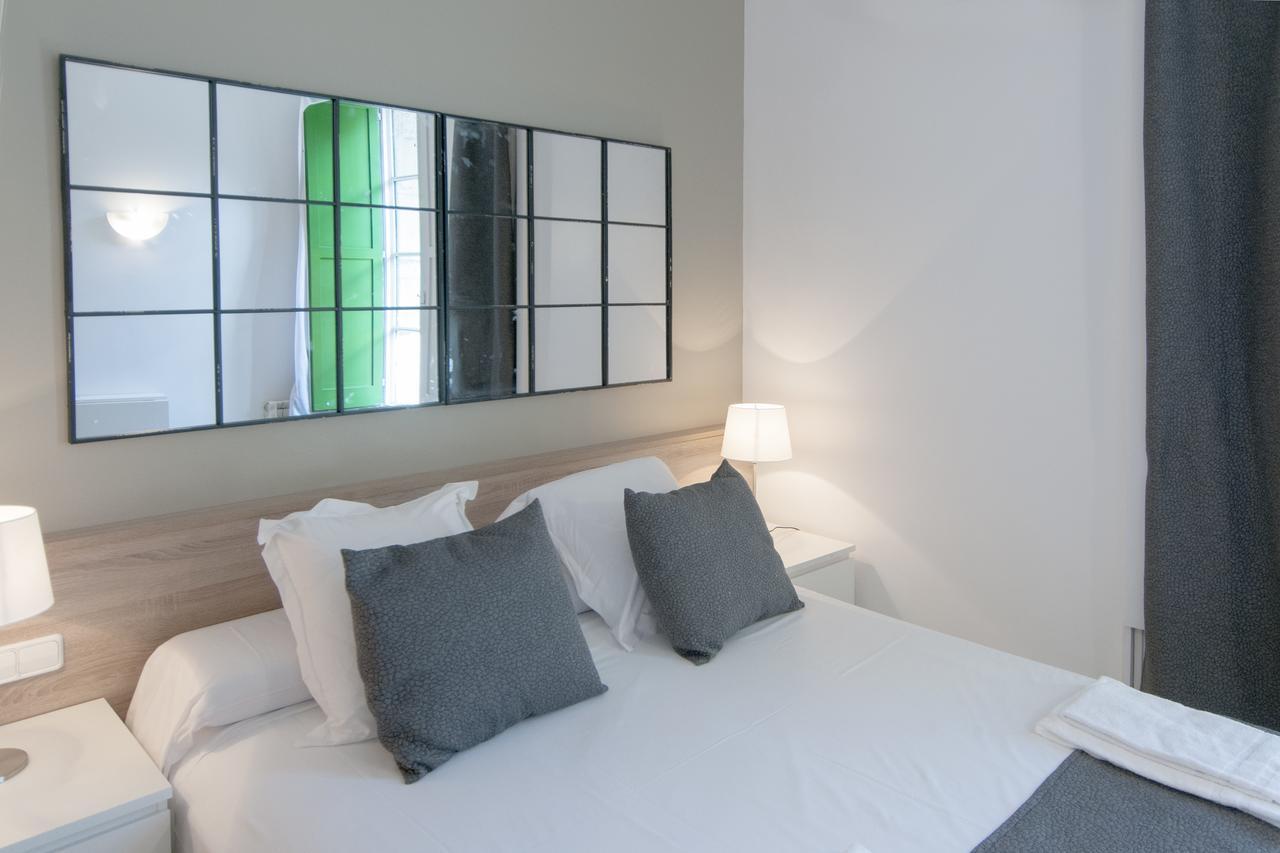 Serennia Apartamentos Ramblas - Placa Catalunya Barcelona Exteriér fotografie