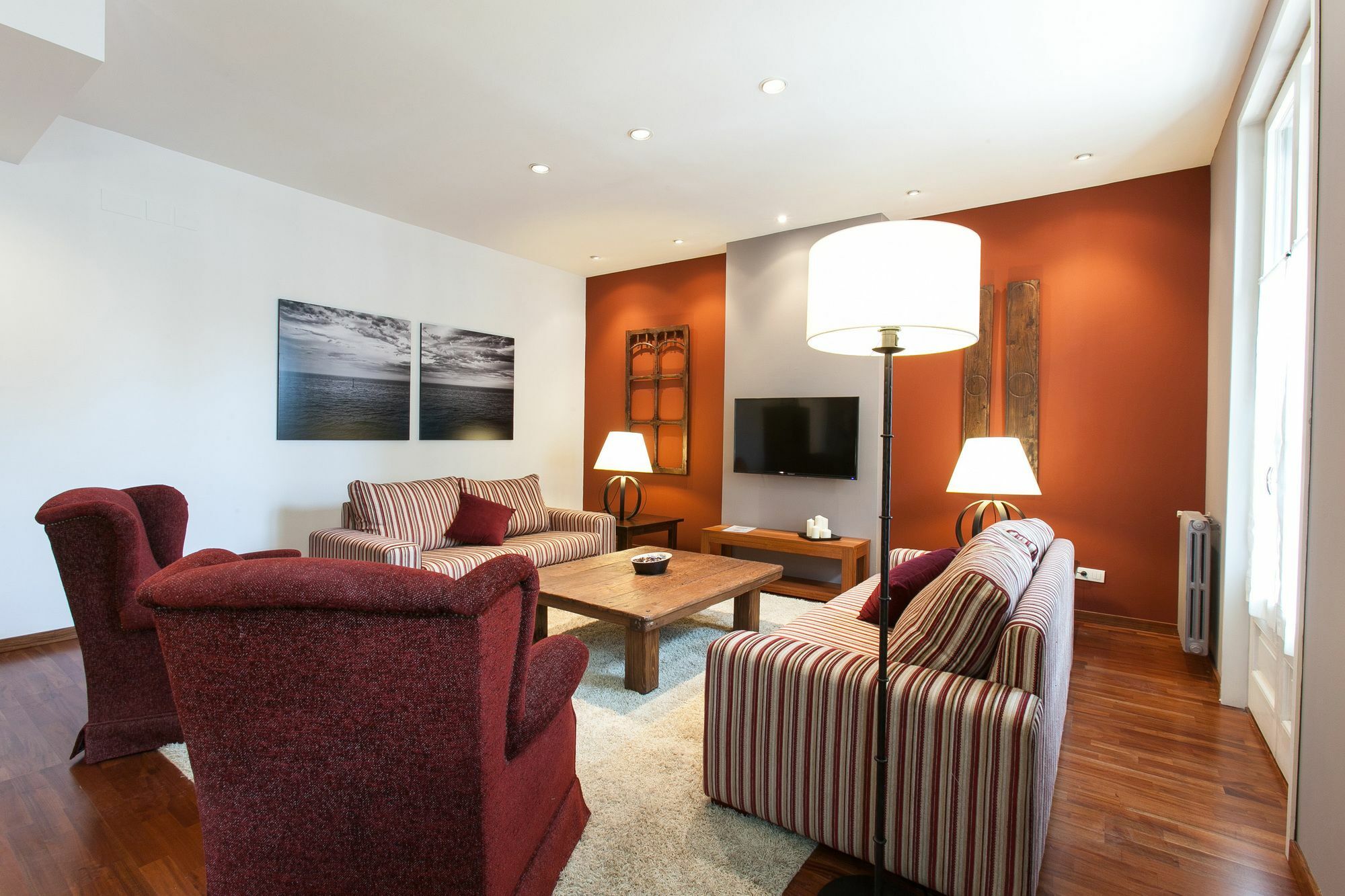 Serennia Apartamentos Ramblas - Placa Catalunya Barcelona Exteriér fotografie