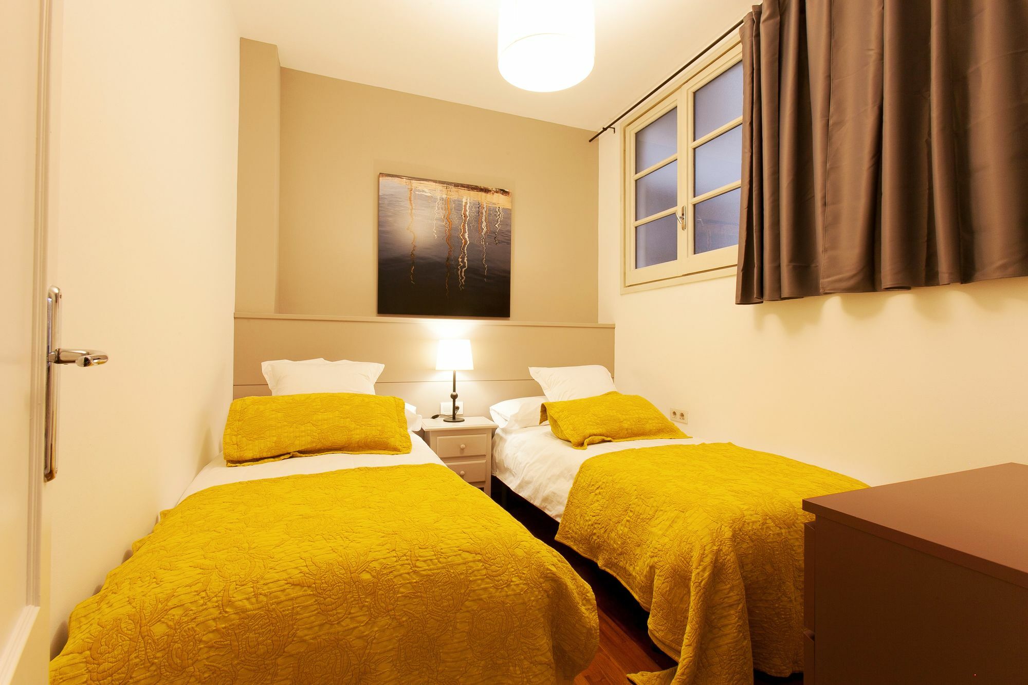 Serennia Apartamentos Ramblas - Placa Catalunya Barcelona Exteriér fotografie