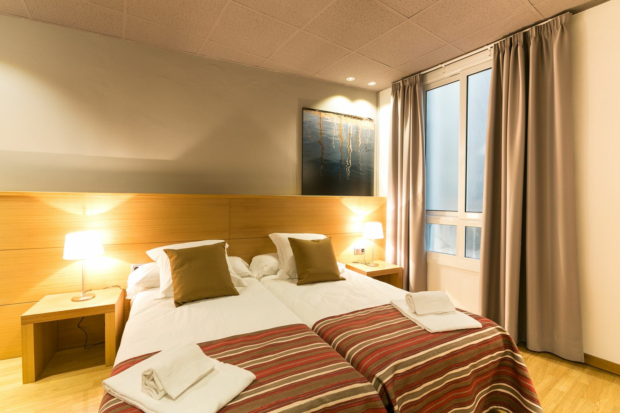 Serennia Apartamentos Ramblas - Placa Catalunya Barcelona Exteriér fotografie