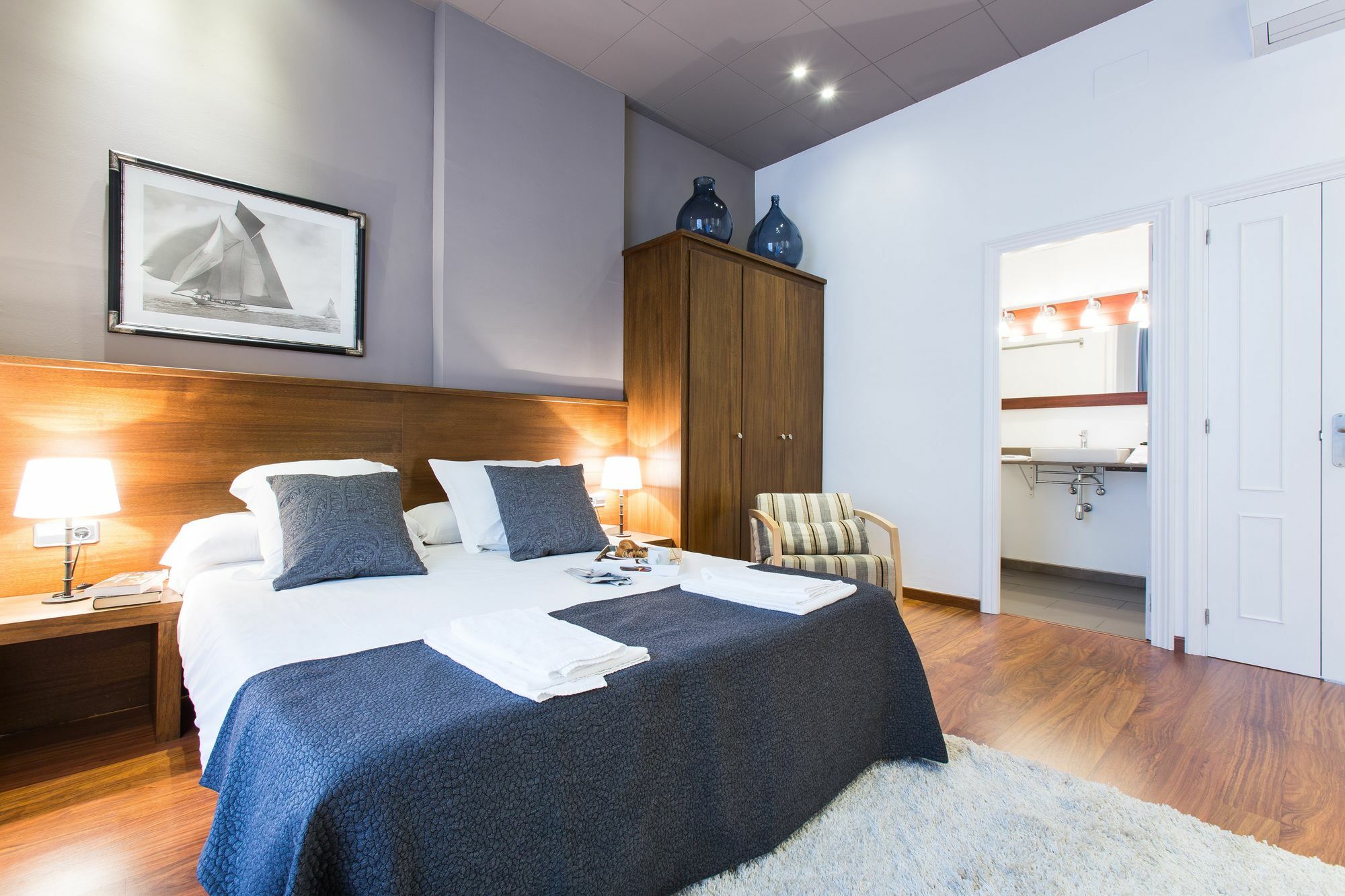 Serennia Apartamentos Ramblas - Placa Catalunya Barcelona Exteriér fotografie